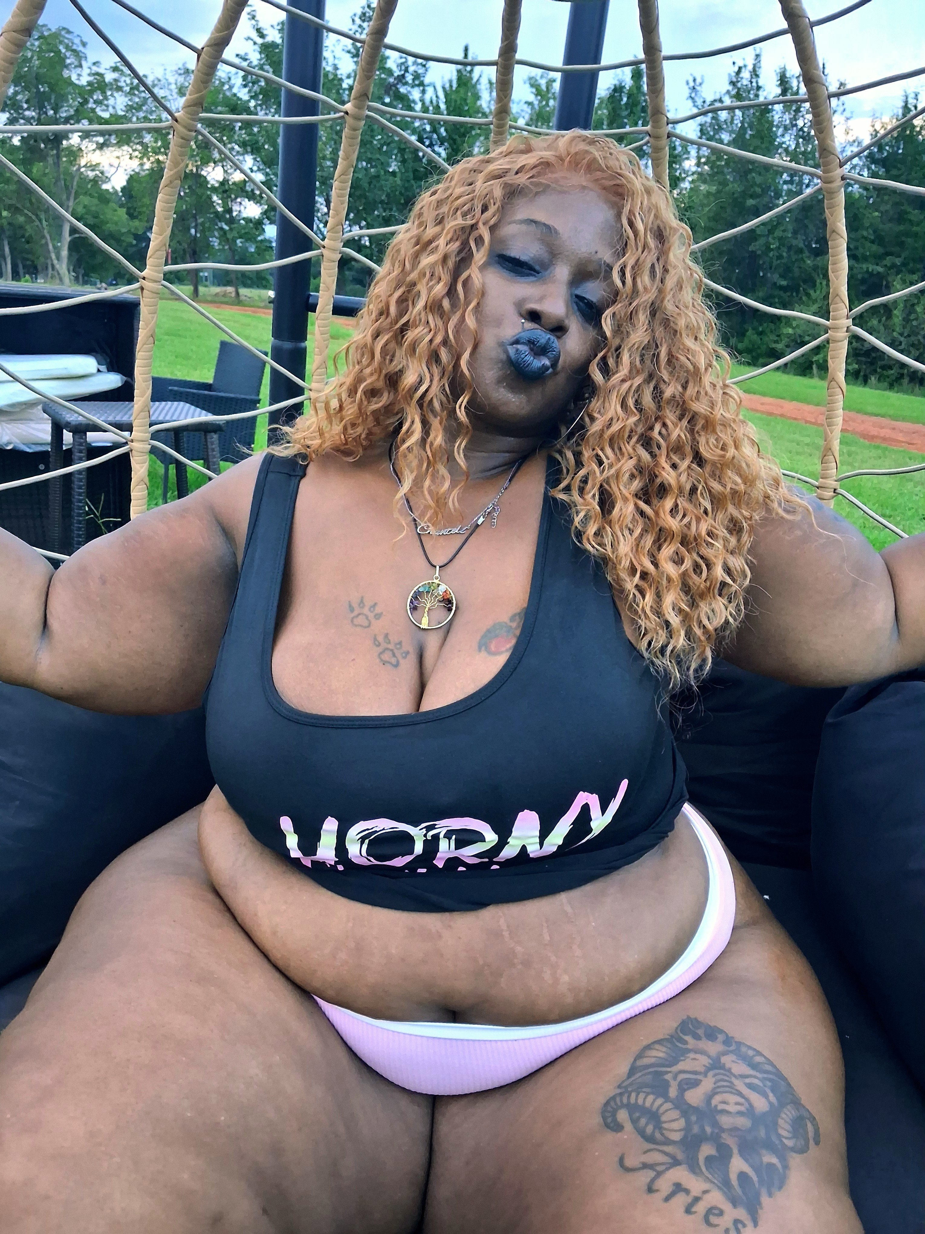 Pamelaqueeen
